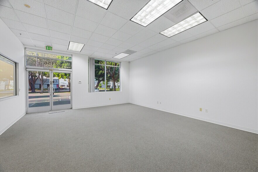More Photos Of 2130-2162 Ringwood Ave, San Jose Showroom For Sale
