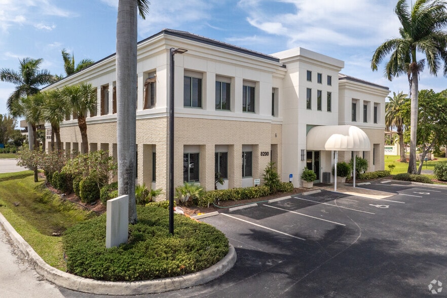 Primary Photo Of 8200 College Pky, Fort Myers Medical For Lease