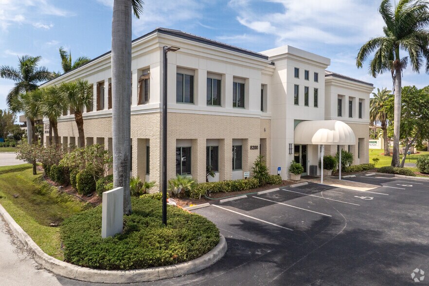 Primary Photo Of 8200 College Pky, Fort Myers Medical For Lease