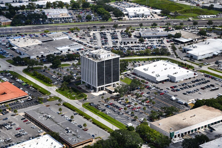 More Photos Of 410 S Ware Blvd, Tampa Loft Creative Space For Sale