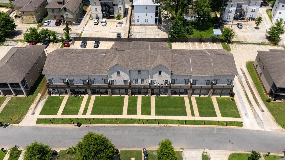 More Photos Of 403 Meador Dr, Tuscaloosa Multifamily For Sale