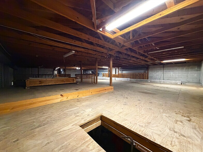 More Photos Of 6028 Pine Hill Rd, Port Richey Freestanding For Sale