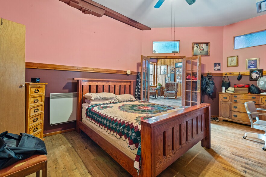 More Photos Of 500 Bridge St, Weissport Restaurant For Sale