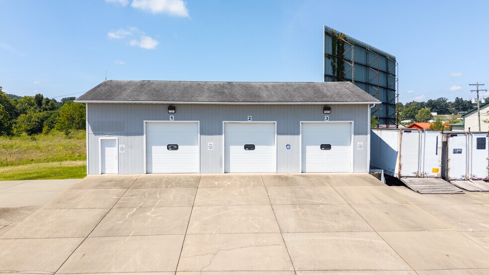 More Photos Of 1025 Gihon Rd, Parkersburg Auto Repair For Sale