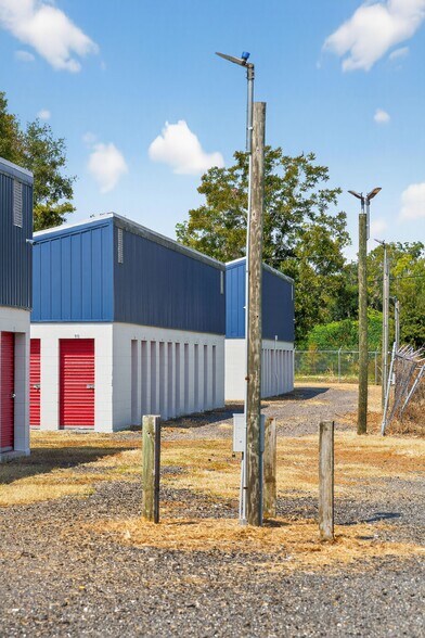More Photos Of 13396 76th St, Live Oak Self Storage For Sale