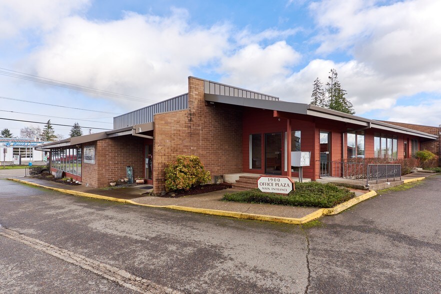 More Photos Of 1900 N 99 Hwy, Mcminnville Loft Creative Space For Lease