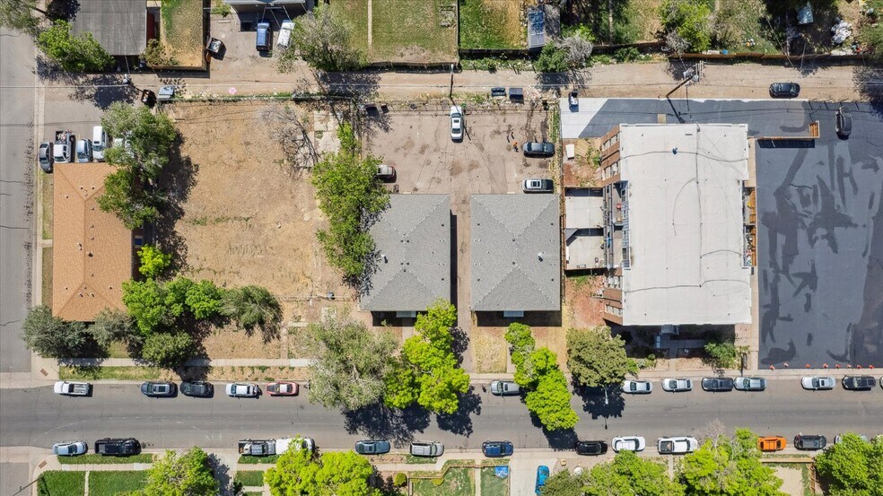 More Photos Of 1923 Dallas St, Aurora Apartments For Sale