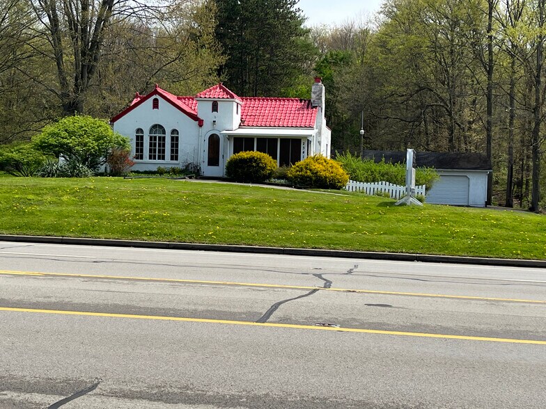 Primary Photo Of 2341 S Hermitage Rd, Hermitage Fast Food For Sale