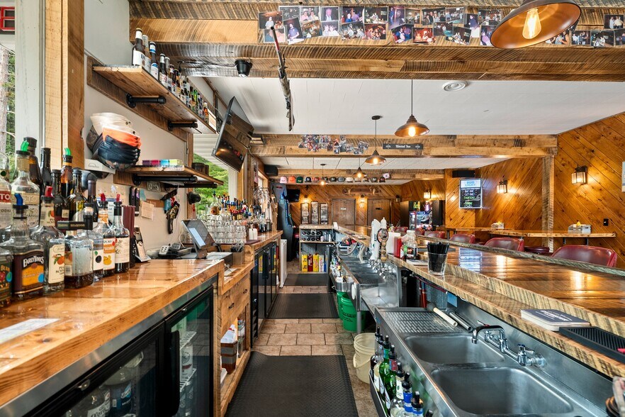 More Photos Of N12808 Northway Dr, Athelstane Restaurant For Sale