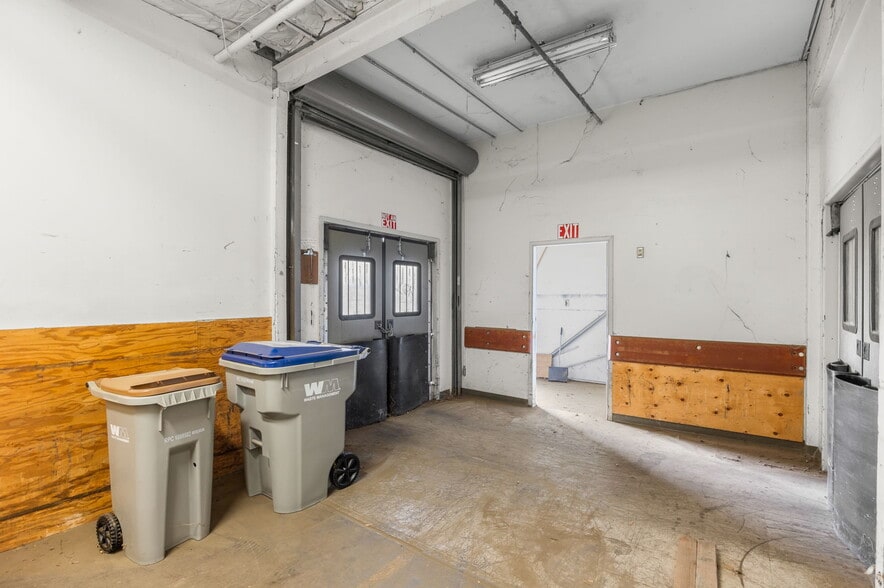 More Photos Of 106-108 W Main St, Woodland General Retail For Sale