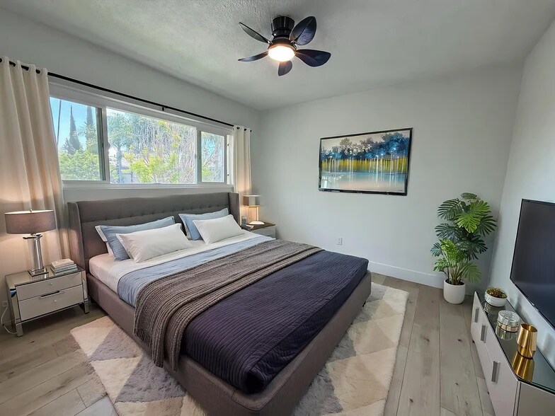 More Photos Of , Anaheim Multifamily For Sale