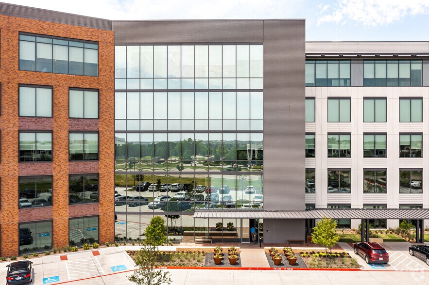 More Photos Of 5301 Headquarters Dr, Plano Office For Lease