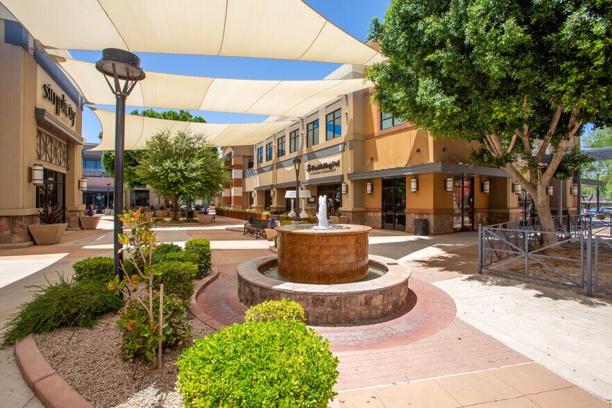 More Photos Of N 59th Ave, Glendale Unknown For Lease