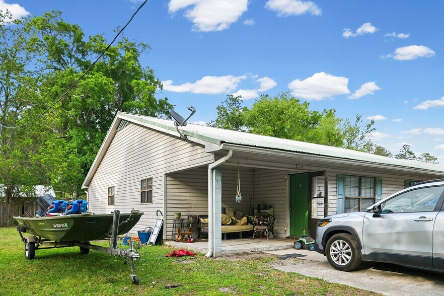 More Photos Of 209 Cannon St, Nahunta Multifamily For Sale