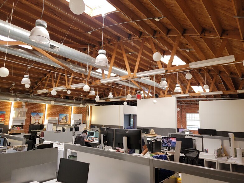 More Photos Of 3830 Willat Ave, Culver City Loft Creative Space For Lease