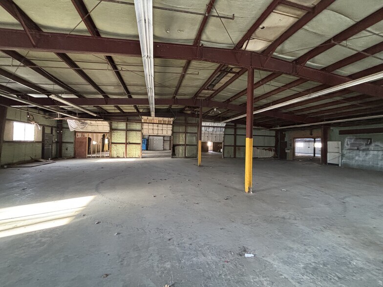 More Photos Of 18 Lithgow Street, Winslow Manufacturing For Sale