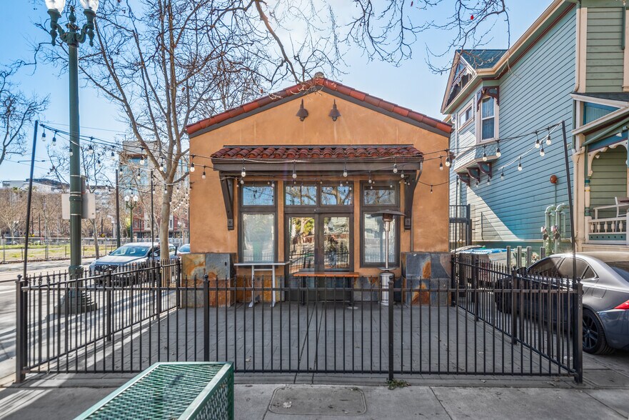 More Photos Of 27 Devine St, San Jose Storefront Retail Office For Sale