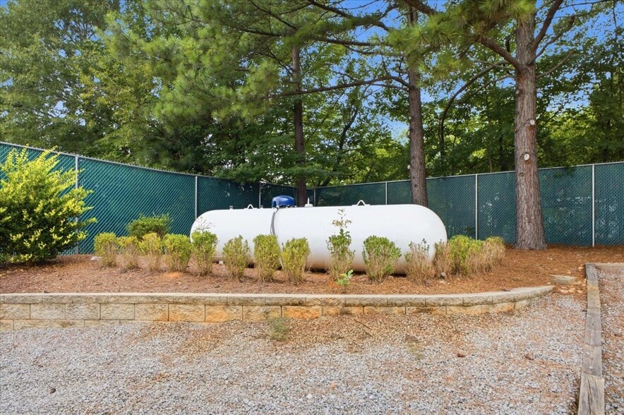 More Photos Of 135 Joshua Ct, Lincolnton Warehouse For Sale