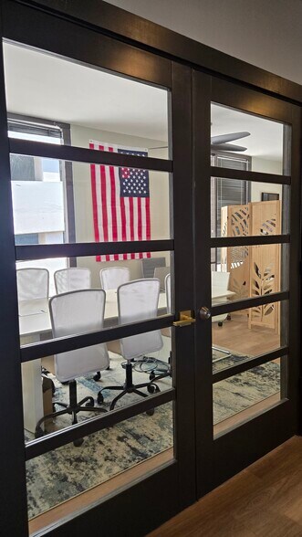 More Photos Of 240 1st Ave S, Saint Petersburg Loft Creative Space For Lease