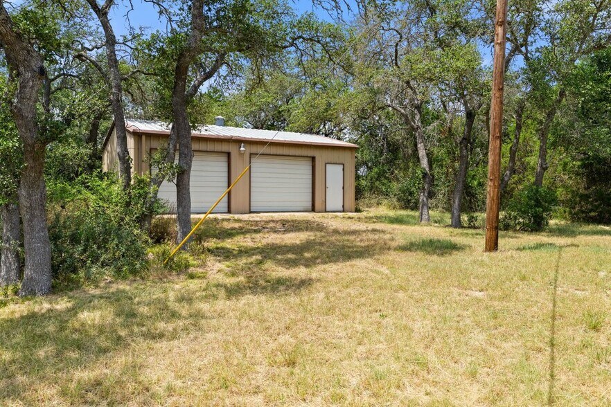 More Photos Of 1984 Grape Creek rd, Fredericksburg Specialty For Sale