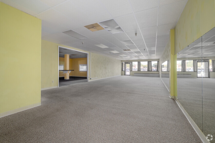 More Photos Of 4901 E Silver Springs Blvd, Ocala Unknown For Lease