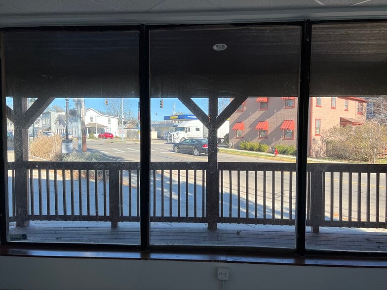 More Photos Of 53 E Market St, Germantown Restaurant For Sale
