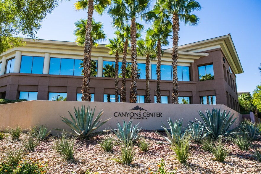 More Photos Of 1160 N Town Center Dr, Las Vegas Office For Lease