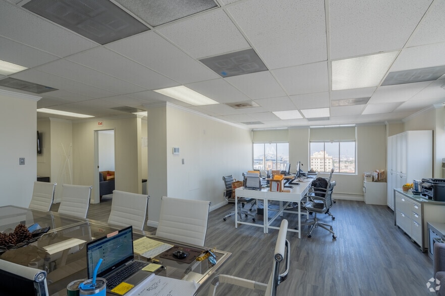 More Photos Of 320 Pine Ave, Long Beach Loft Creative Space For Lease