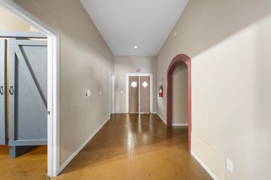 More Photos Of 473 Highway W, Eldon Storefront Retail Residential For Sale