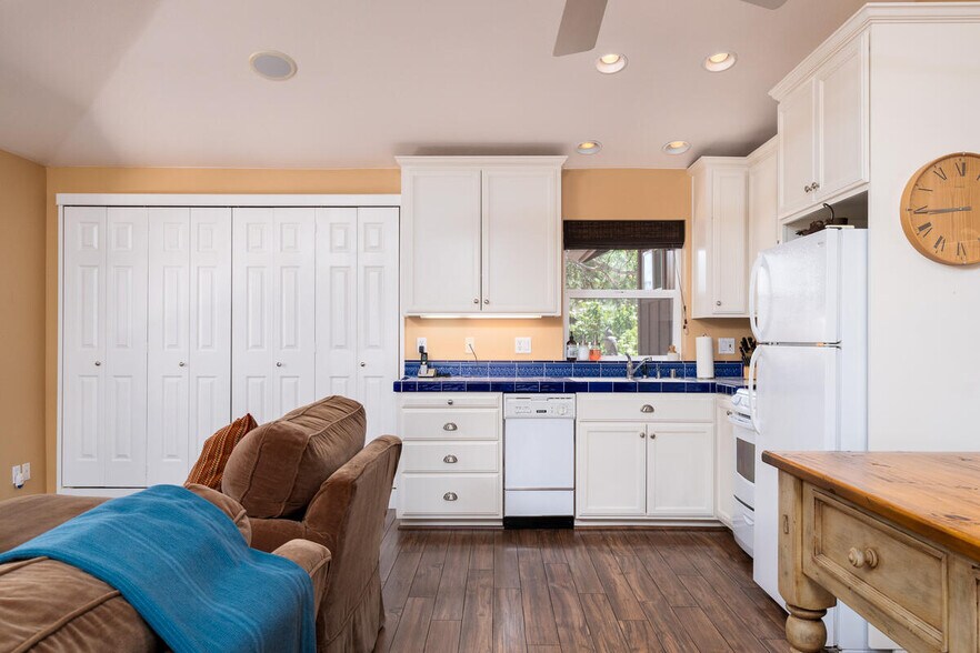 More Photos Of 8054 Fairplay Rd, Somerset Winery Vineyard For Sale