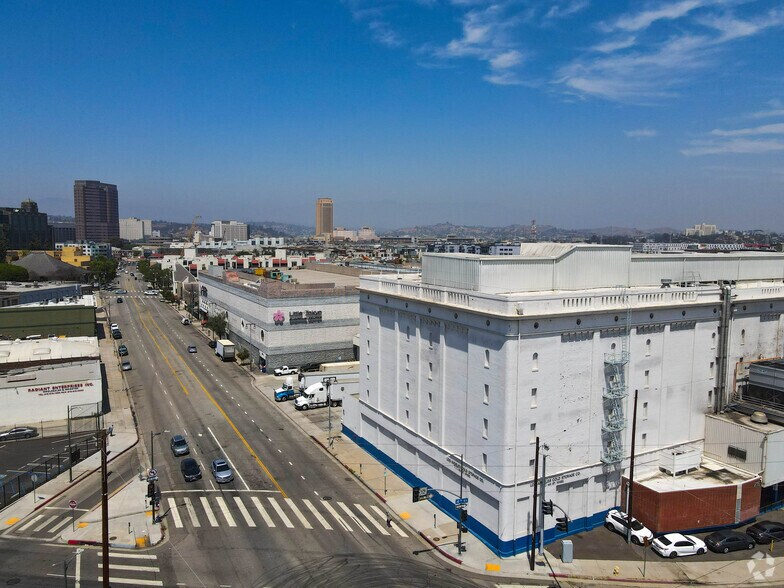 More Photos Of 333 S Alameda St, Los Angeles General Retail For Lease