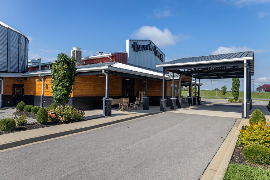 More Photos Of 123 Dj Everett Dr, Cadiz Restaurant For Sale