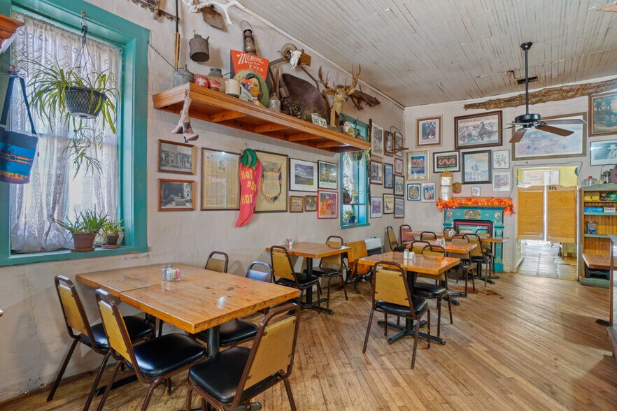 More Photos Of 10697 Highway 152, Hillsboro Storefront Retail Residential For Sale