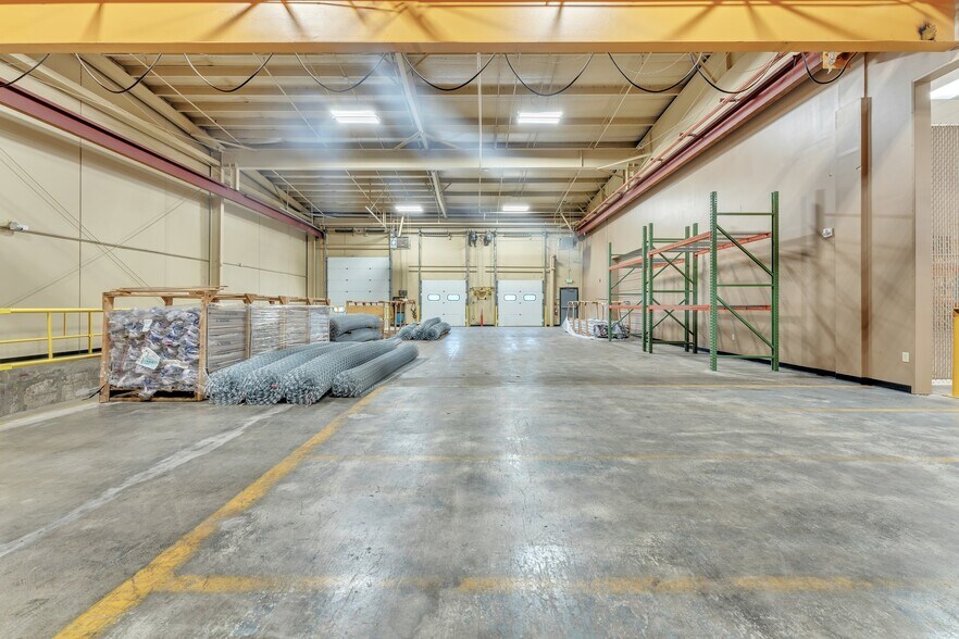 More Photos Of 2150 Garden of the Gods Rd, Colorado Springs Showroom For Lease