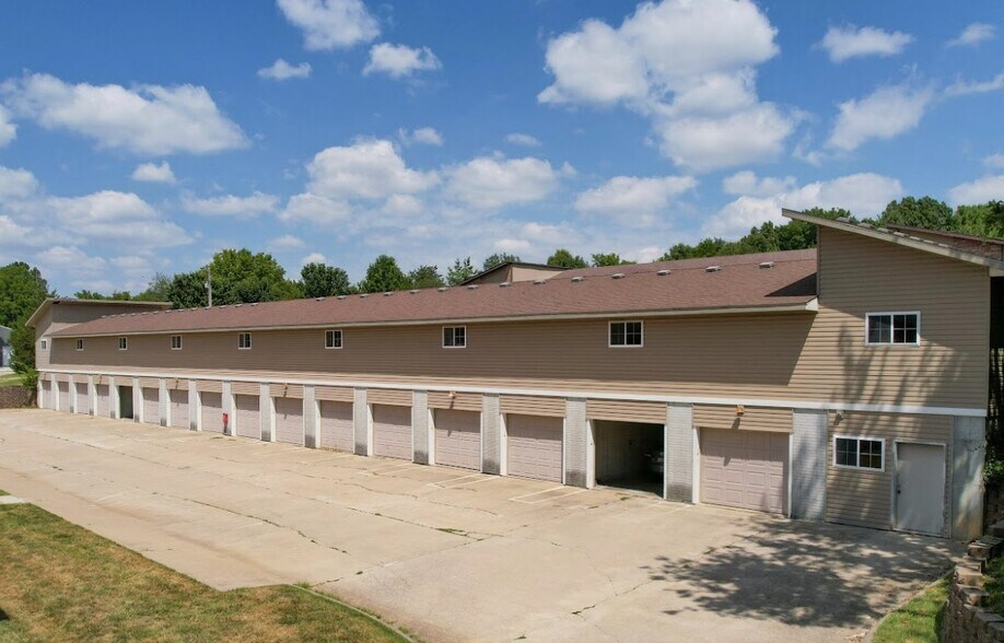 More Photos Of 3601 Westwind Dr, Ozark Apartments For Sale