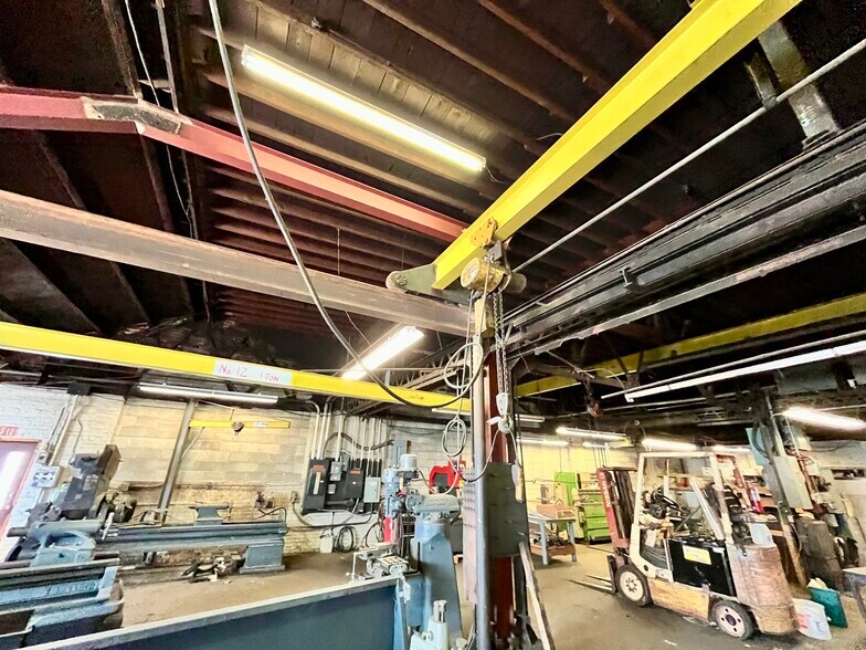 More Photos Of 1702 Wheeling Ave, Glen Dale Manufacturing For Sale