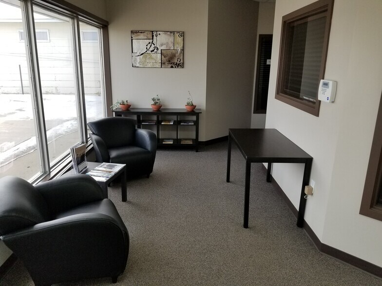 More Photos Of 1001 Main Street, Kindersley Office Residential For Sale