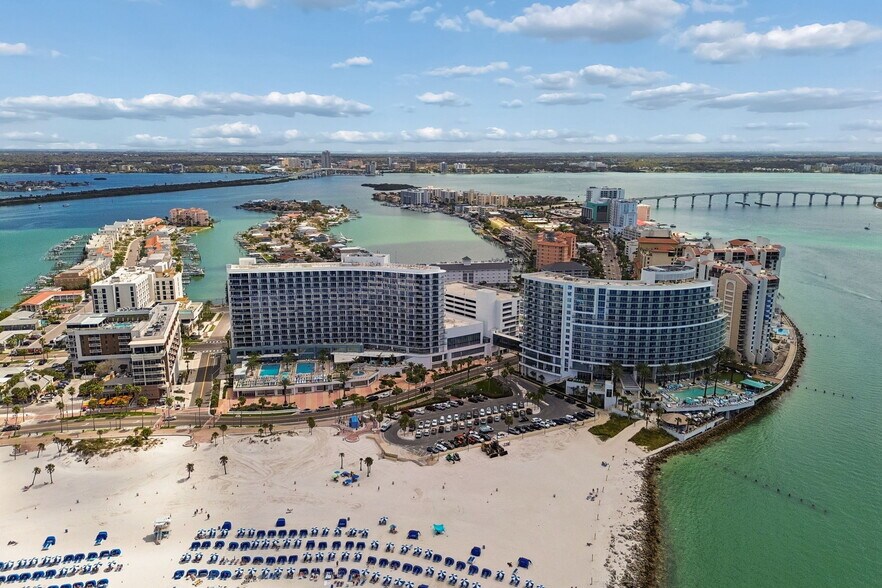 More Photos Of 400 Coronado Dr, Clearwater Beach Hotel For Lease