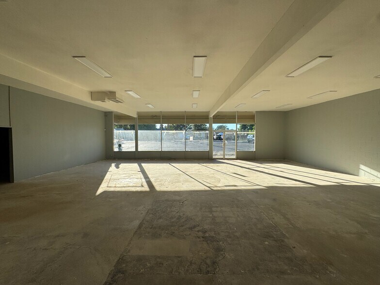 More Photos Of 5660-5666 Main Ave, Orangevale Storefront Retail Office For Sale