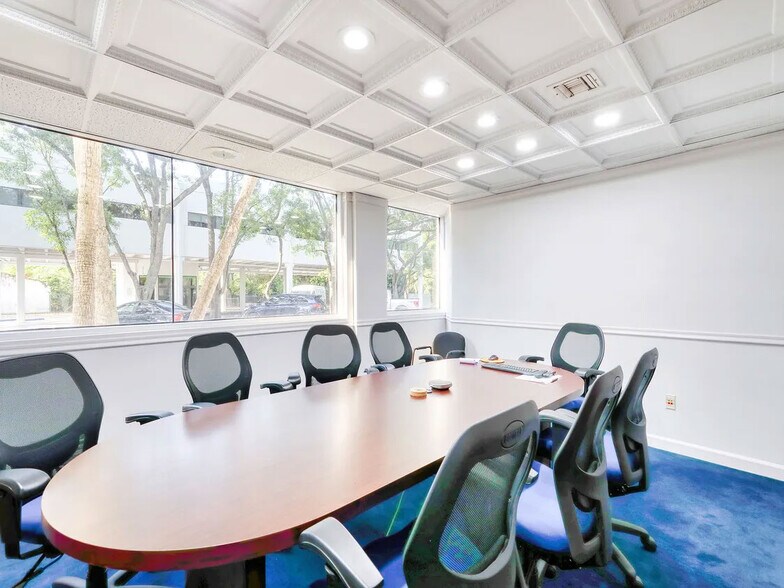 More Photos Of 7880 N University Dr, Tamarac Office Residential For Lease