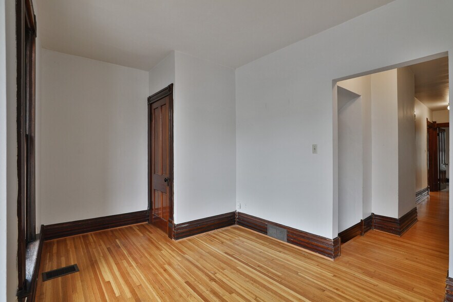 More Photos Of 51 Clark Pl, Columbus Multifamily For Sale