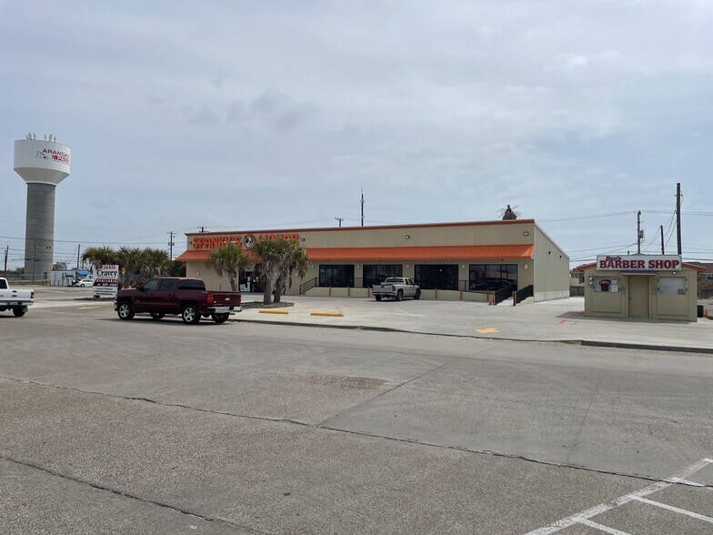 More Photos Of 219 E Goodnight Ave, Aransas Pass General Retail For Lease