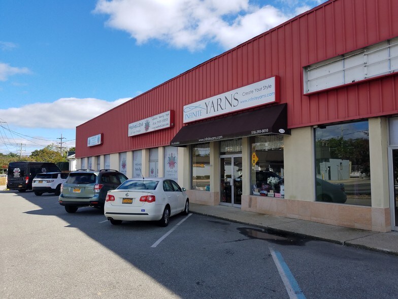 More Photos Of 34 Hempstead Tpke, Farmingdale Freestanding For Sale