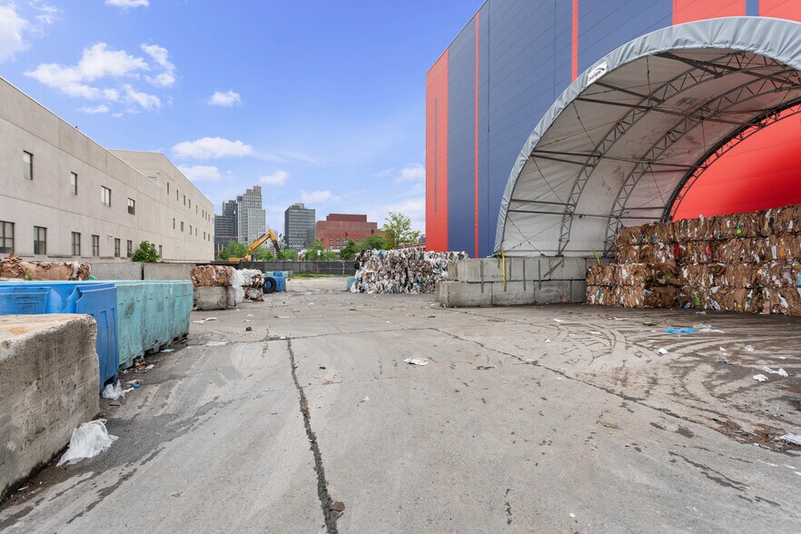 More Photos Of 141 6th St, Brooklyn Warehouse For Lease
