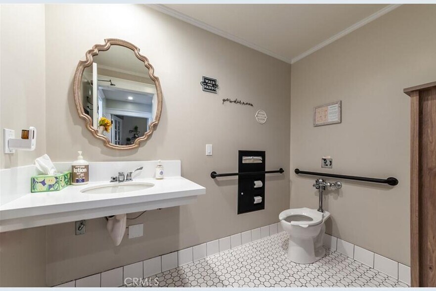 More Photos Of 339 Cajon St, Redlands Coworking Space