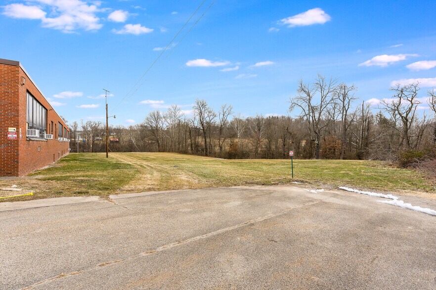 More Photos Of 300 North St, Waynesburg Schools For Sale