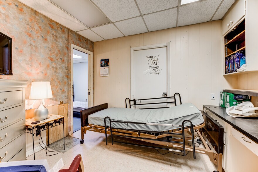 More Photos Of 811 N Travis St, Liberty Apartments For Sale