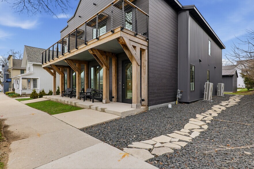 More Photos Of 171 E Rhine St, Elkhart Lake Apartments For Sale