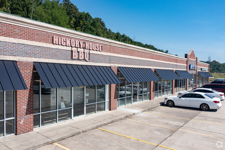 More Photos Of 1015-1103 W Eads Pky, Lawrenceburg Unknown For Lease