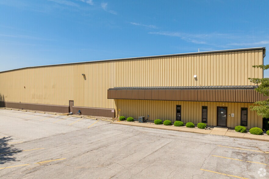 More Photos Of 2580 S 30th St, Lafayette Warehouse For Sale